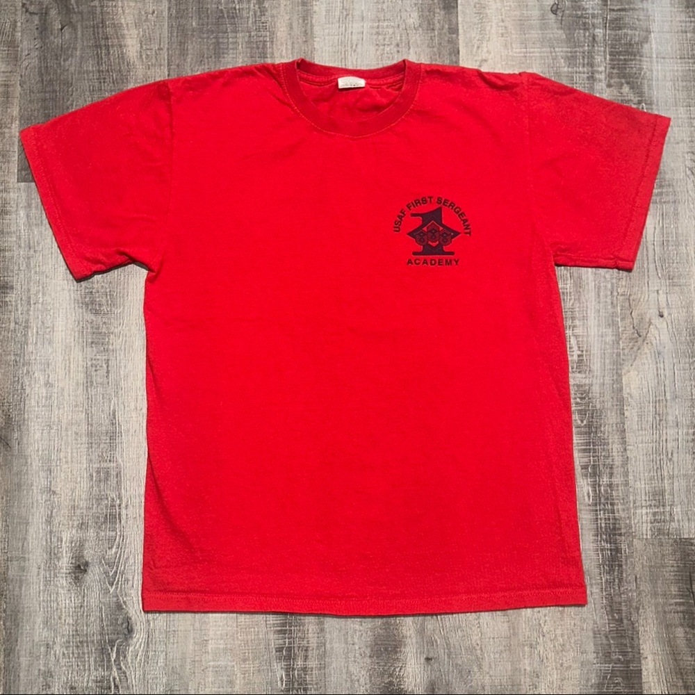 Men’s Medium Red US Air Force First Sergeant Academy Military Tee Shirt